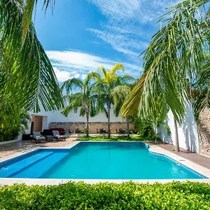 Embajadores Mérida
